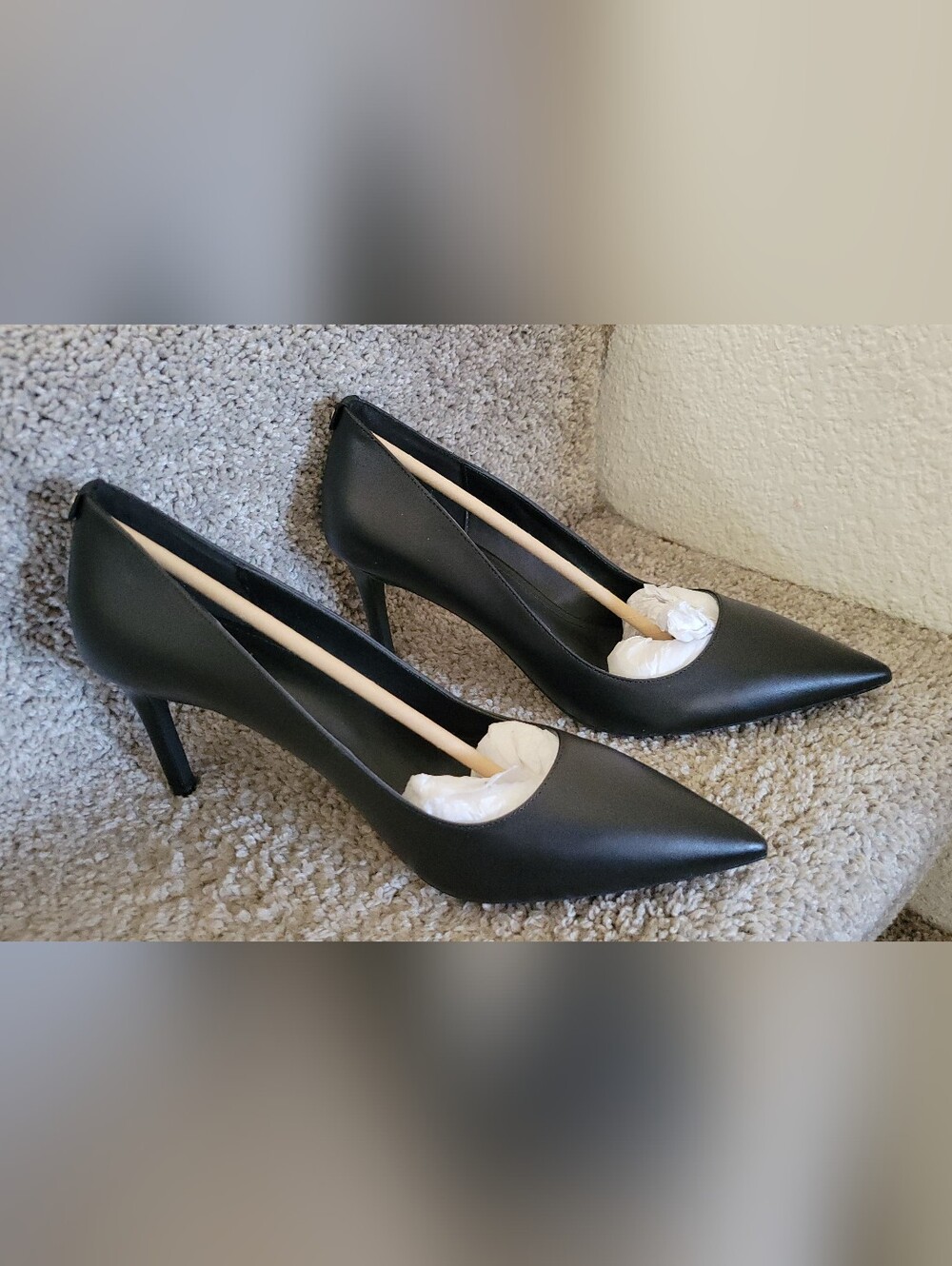 Michael Kors Black Alina Flex Pumps Size 8 - Picture 2 of 16